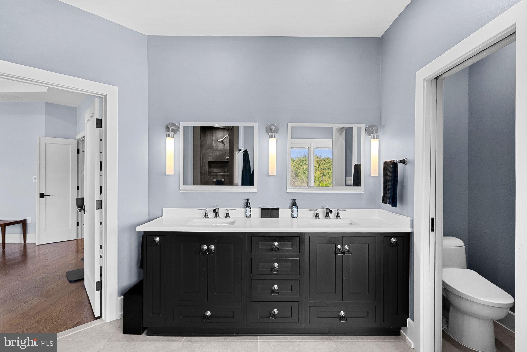 VANTAGE POINTE - Residential