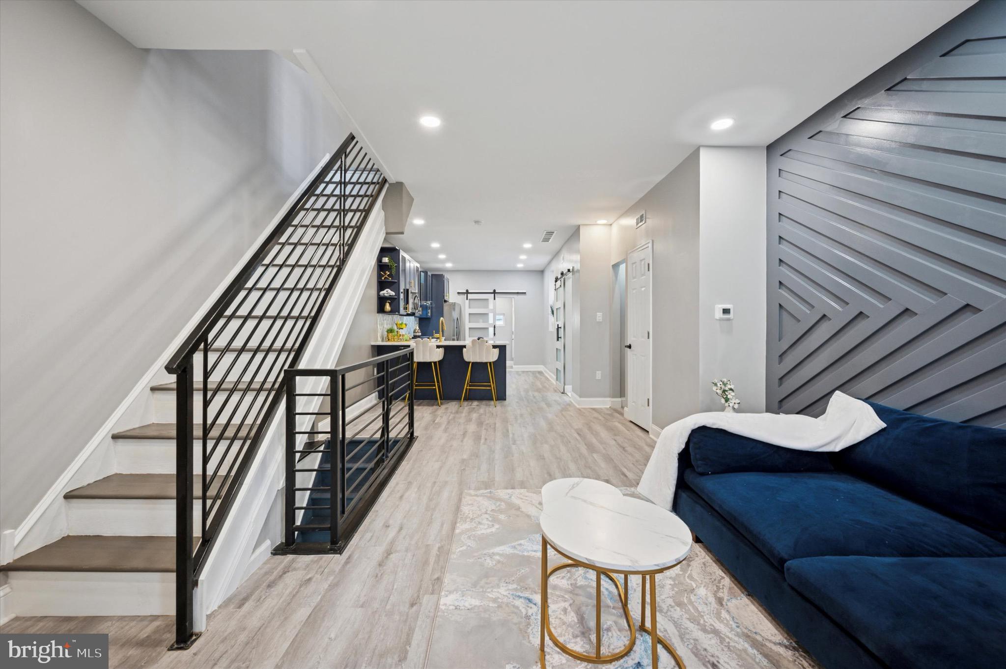 4325 RENO