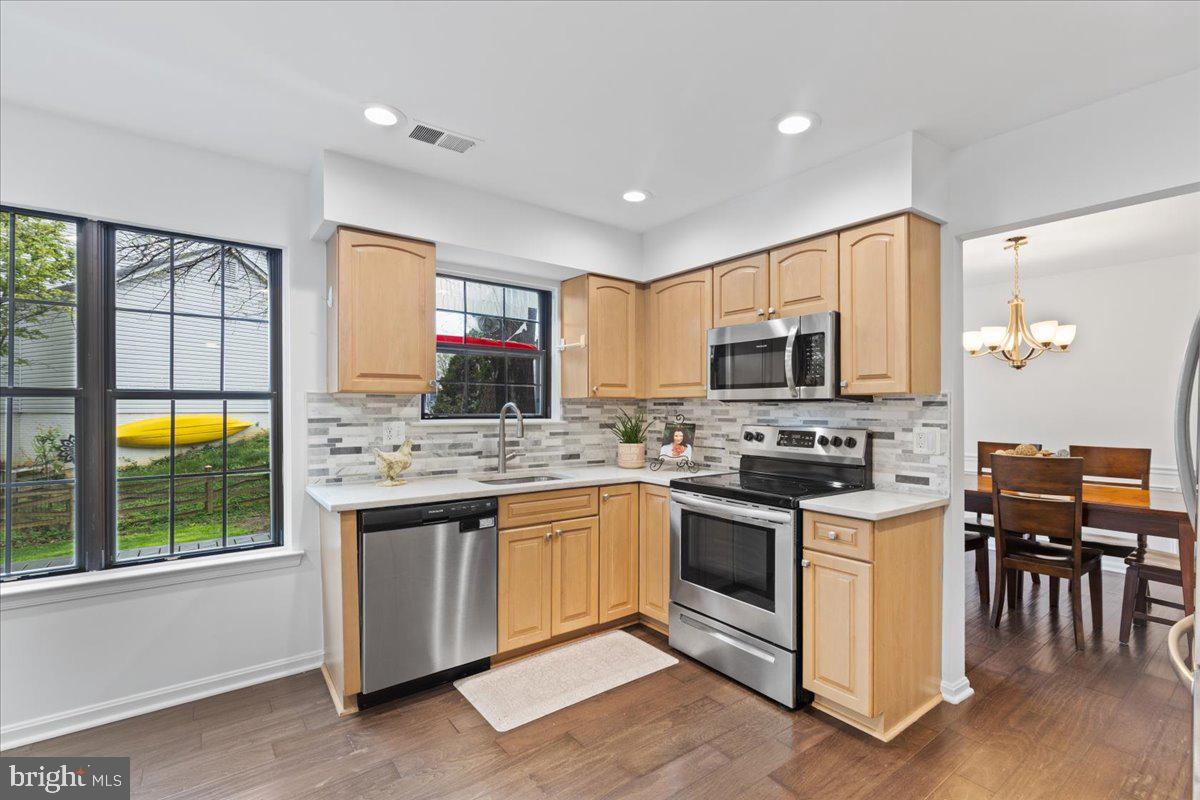 COUNTRYSIDE - Residential