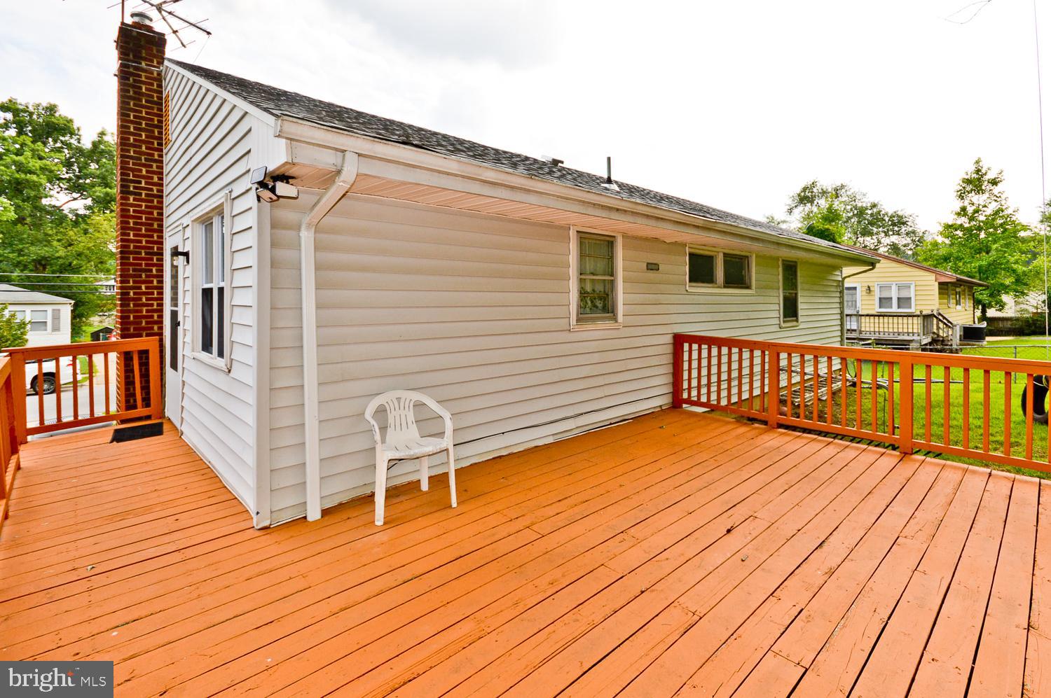 WHITFIELD KNOLLS - Residential