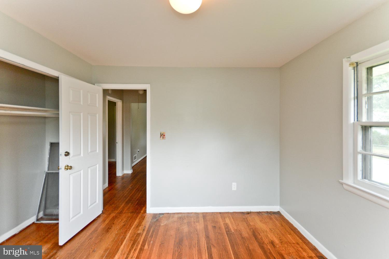 WHITFIELD KNOLLS - Residential