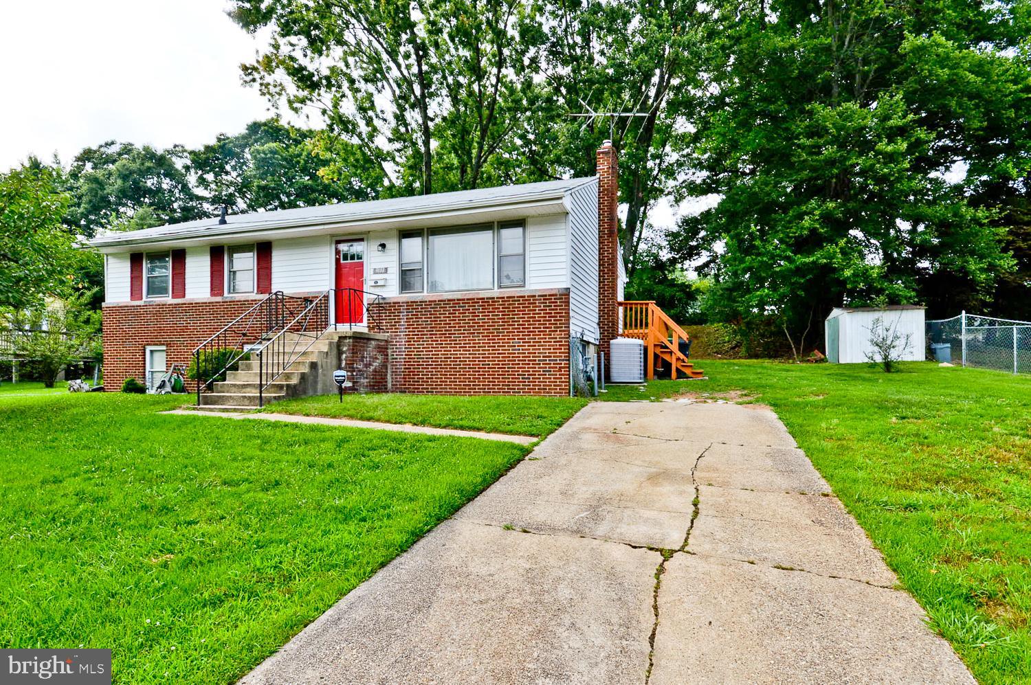 WHITFIELD KNOLLS - Residential