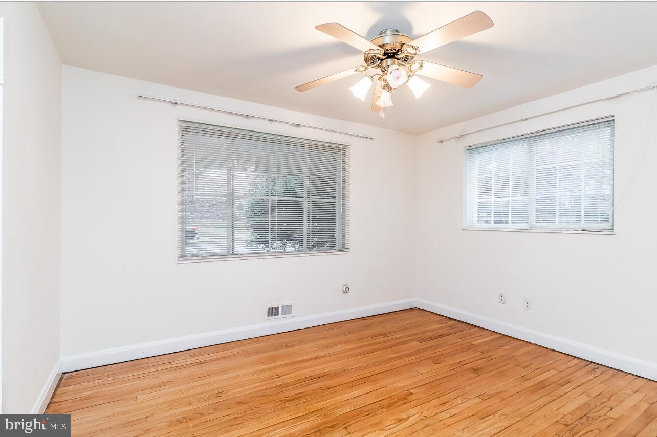 KNOLLWOOD - Residential