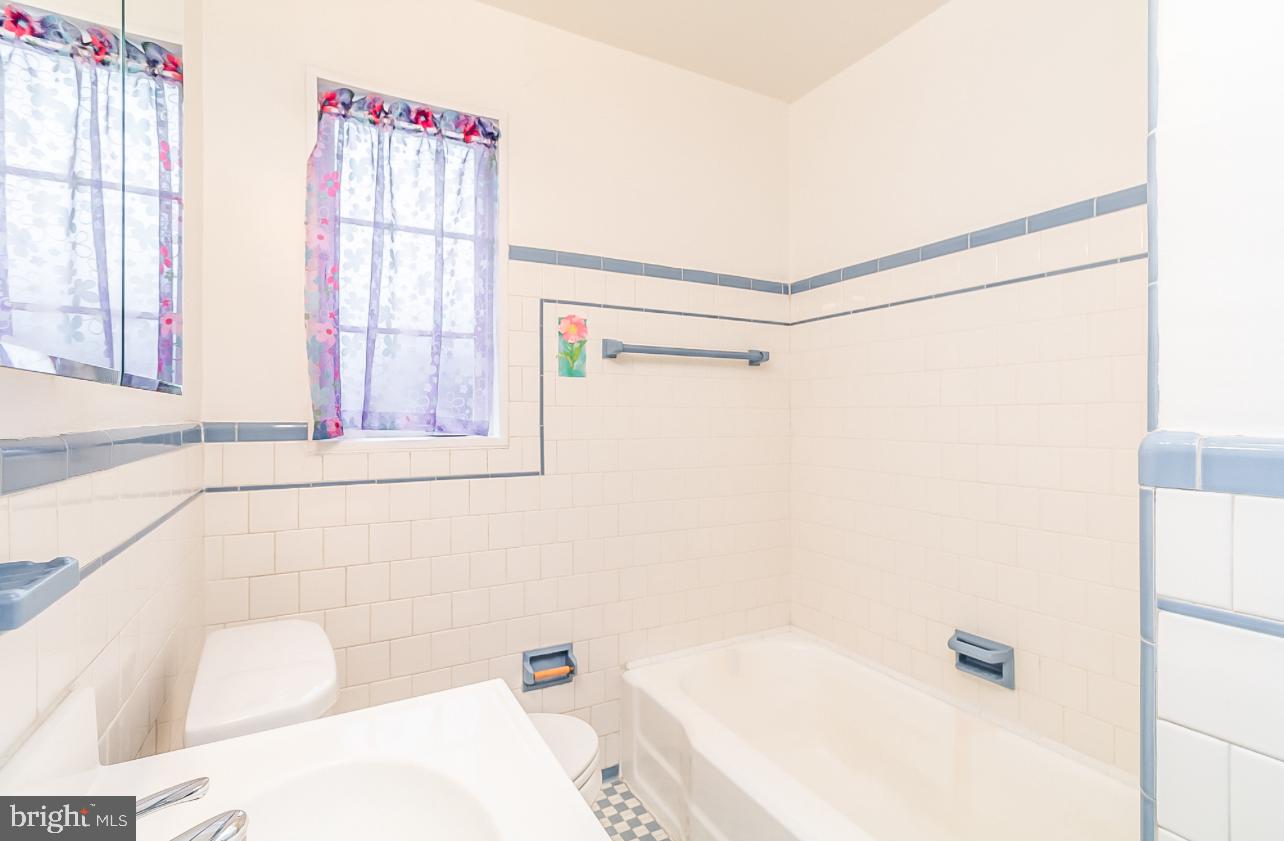 KNOLLWOOD - Residential