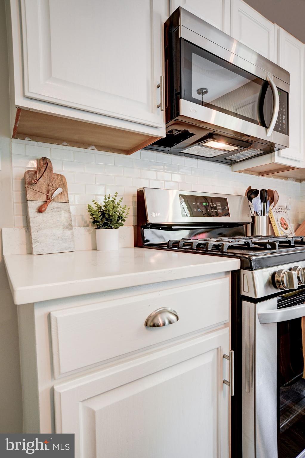 THE RIDINGS - Residential