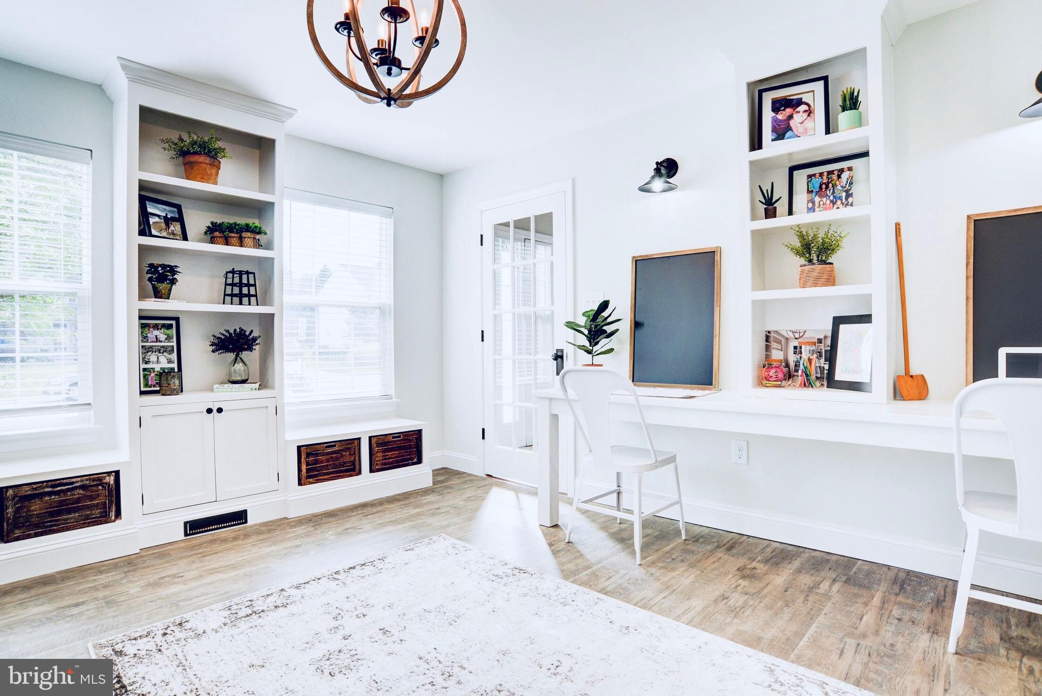 THE RIDINGS - Residential