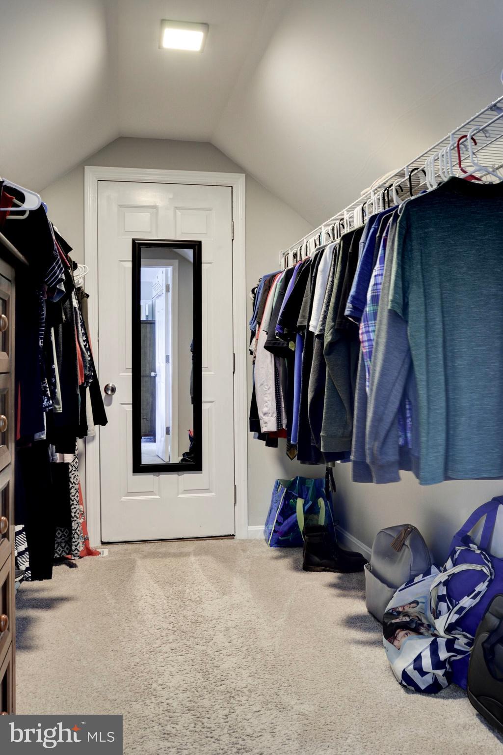 THE RIDINGS - Residential