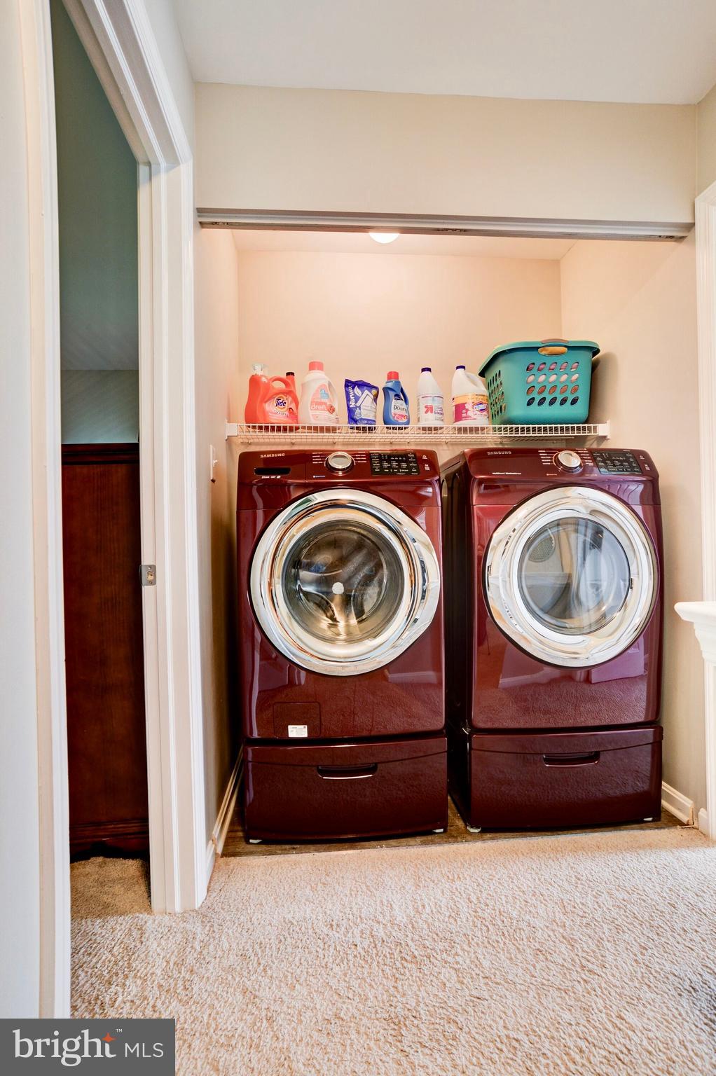 THE RIDINGS - Residential