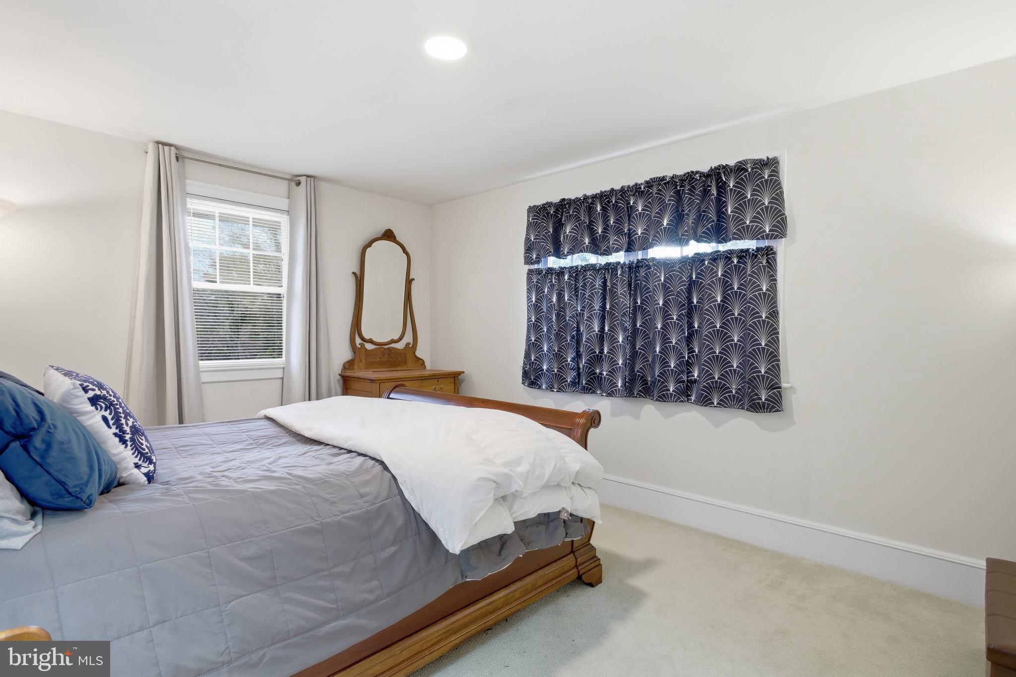 SPRINGFIELD - Residential