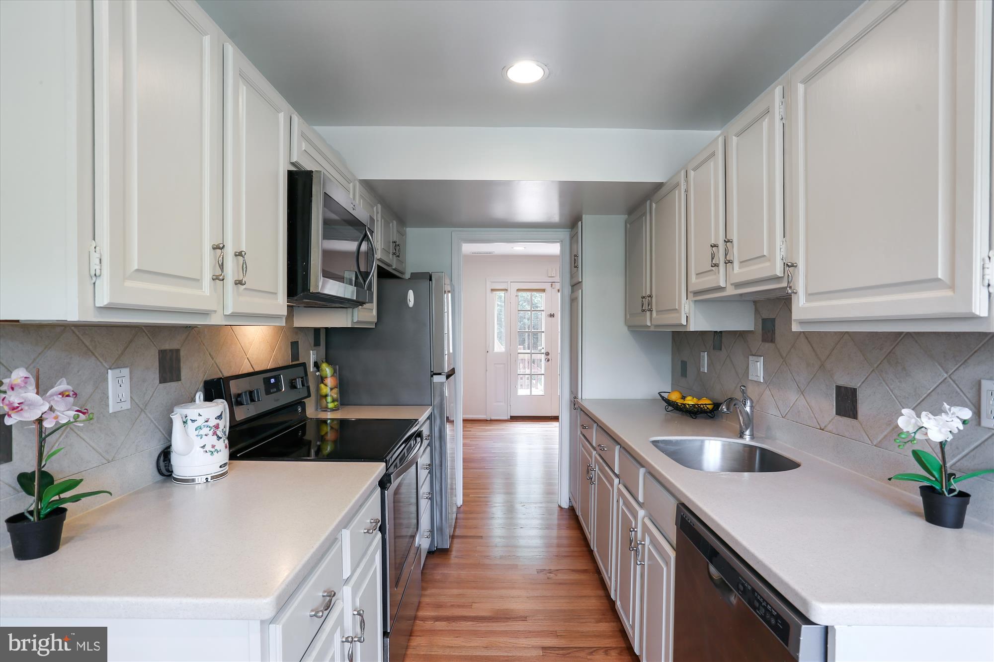 4906 BRADLEY BOULEVARD 230