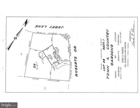 Photo of 508 Roberts Drive NW, VIENNA, VA 22180 (MLS # VAFX2337610)