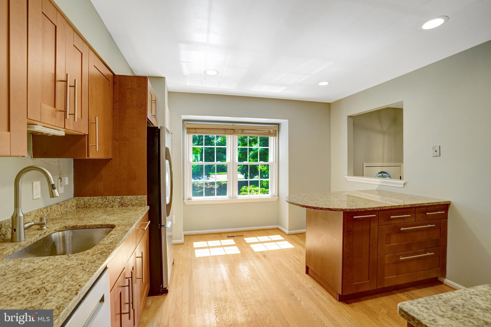 LAFAYETTE VILLAGE - Residential