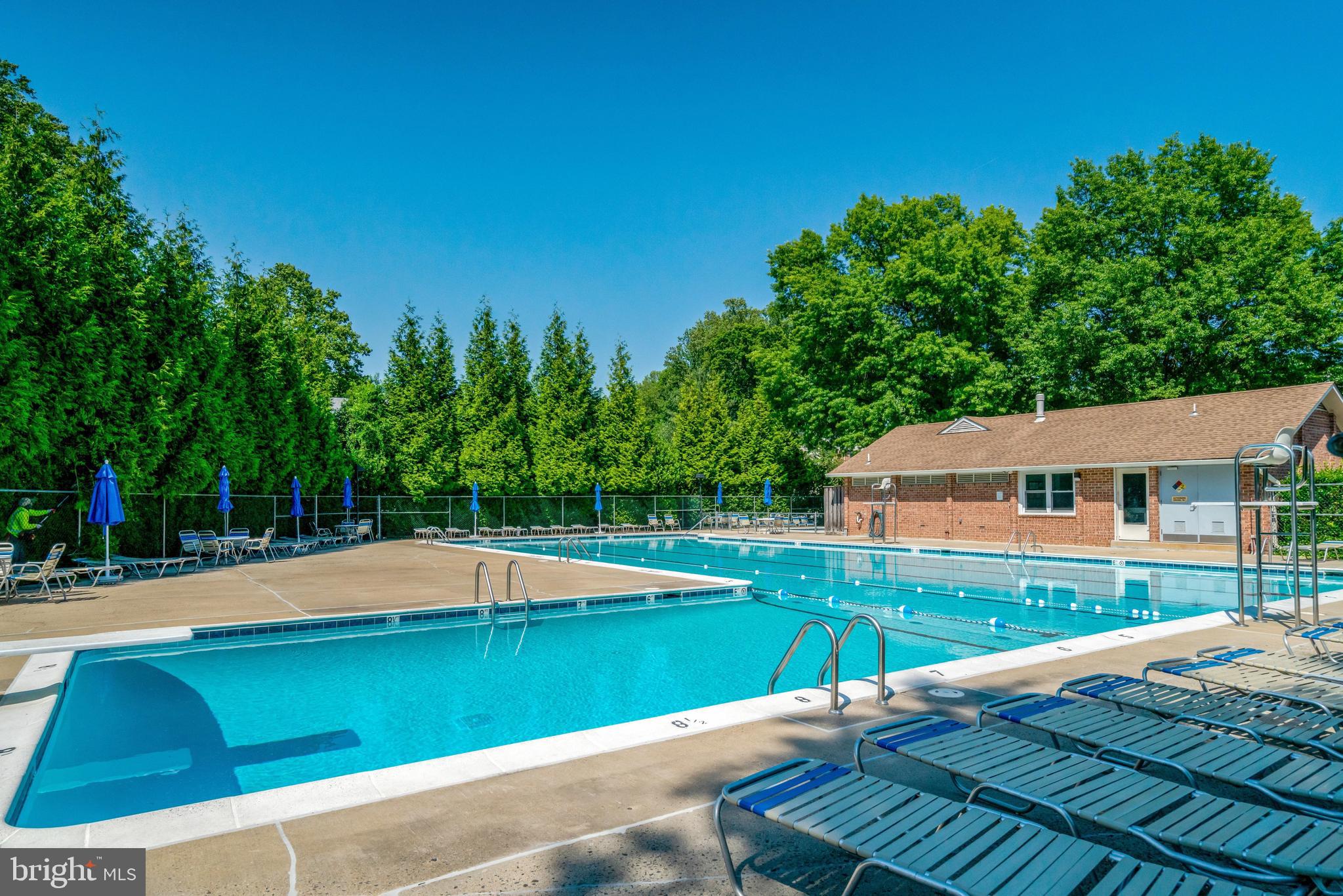 LAFAYETTE VILLAGE - Residential
