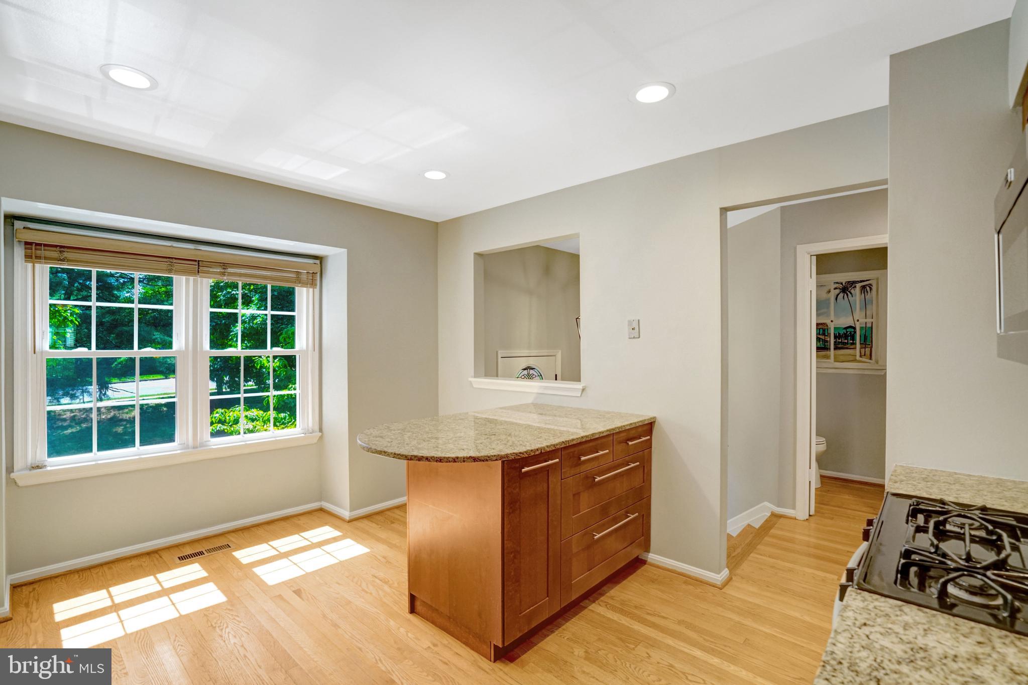 LAFAYETTE VILLAGE - Residential