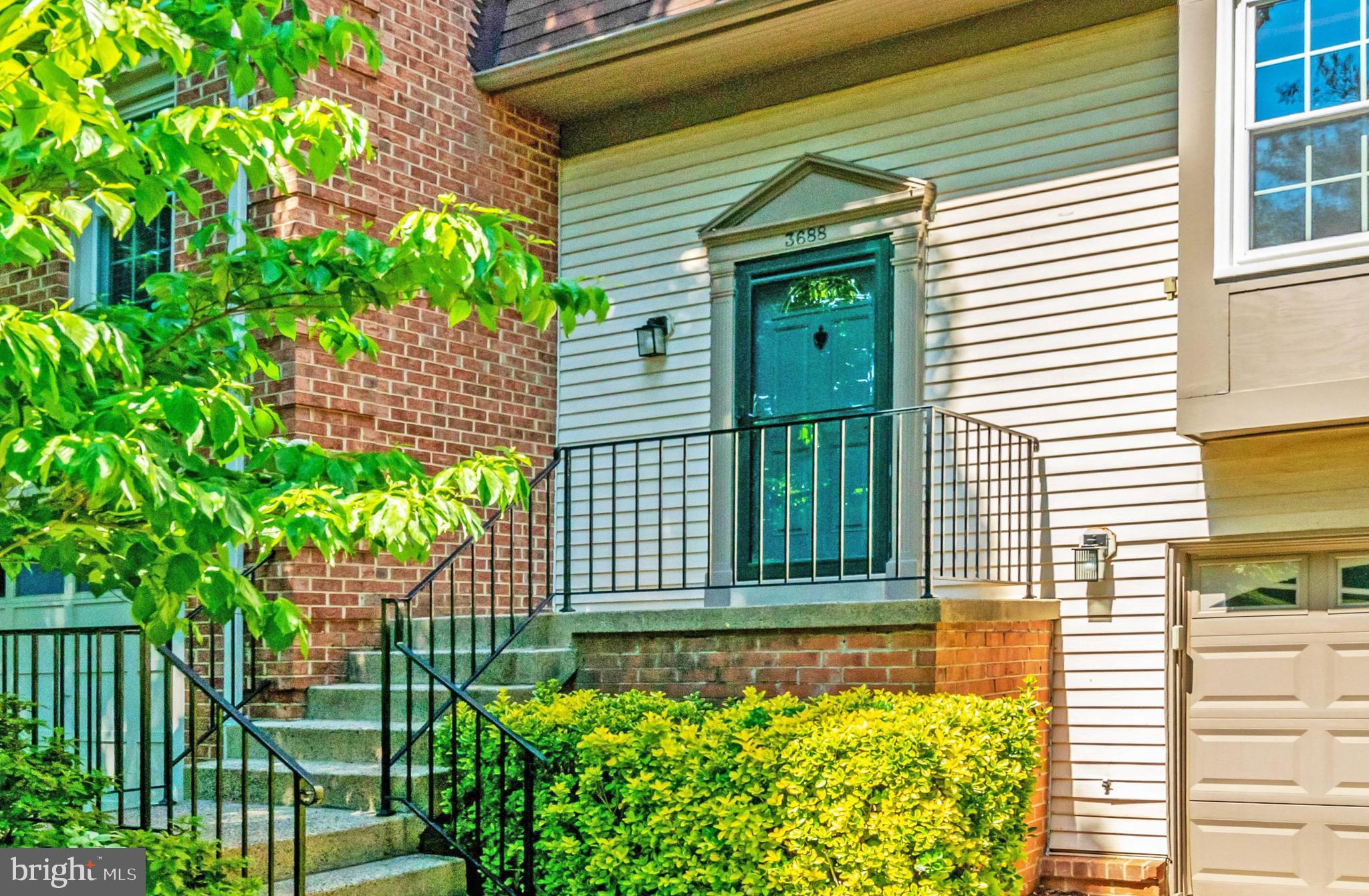 LAFAYETTE VILLAGE - Residential