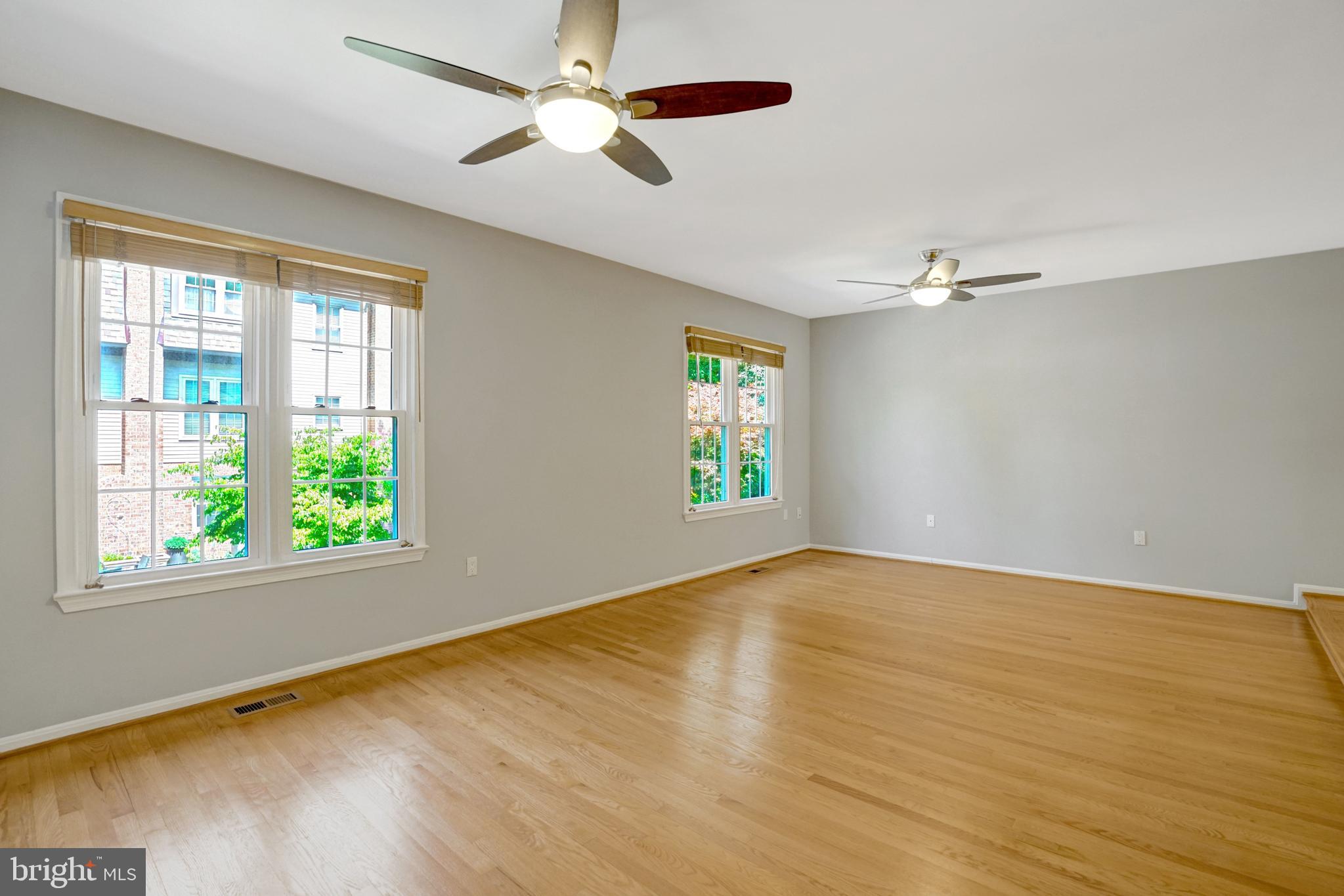 LAFAYETTE VILLAGE - Residential