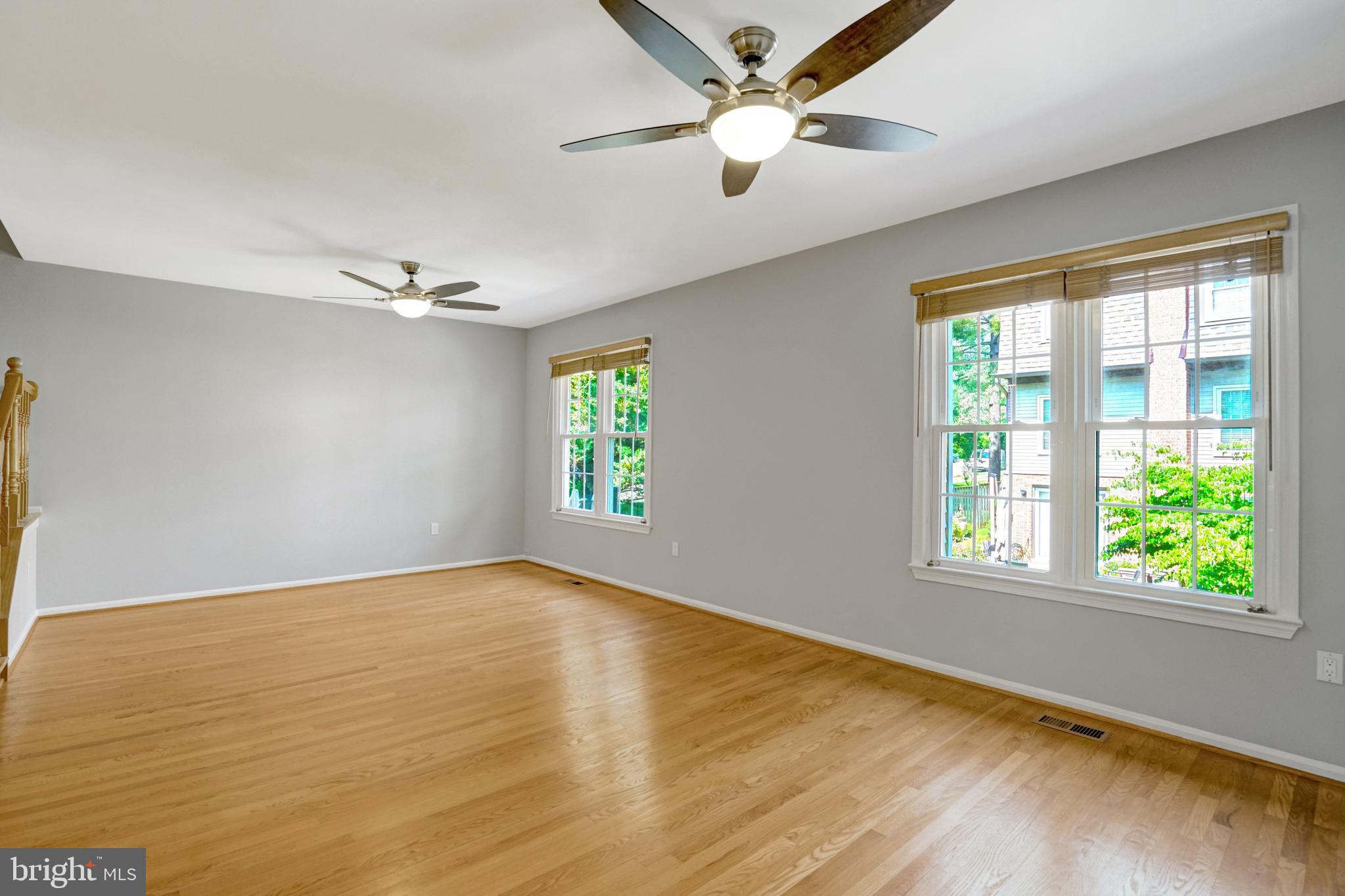 LAFAYETTE VILLAGE - Residential