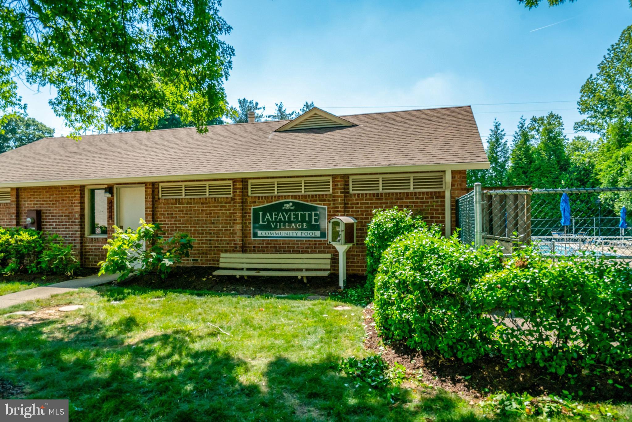 LAFAYETTE VILLAGE - Residential