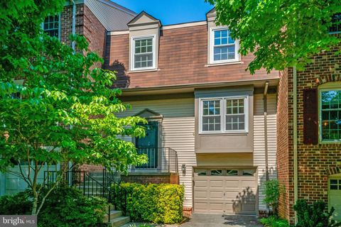 3688 YORKTOWN VILLAGE PASS ANNANDALE VA 22003