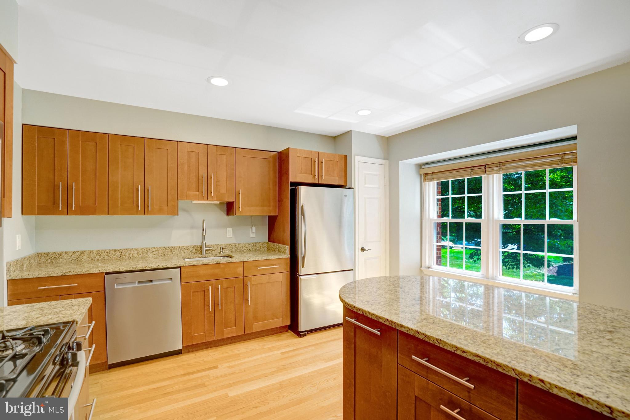 LAFAYETTE VILLAGE - Residential