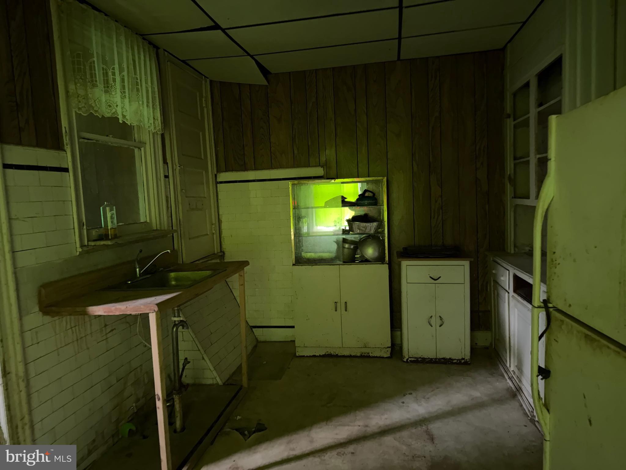 WEST PHILADELPHIA - Residential