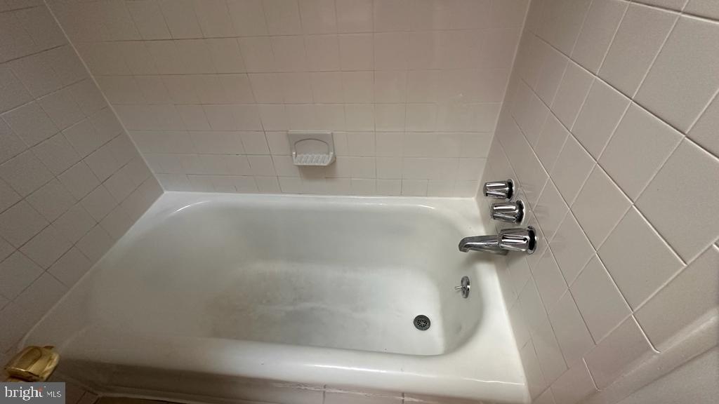 PHILADELPHIA (NORTHEAST) - Residential