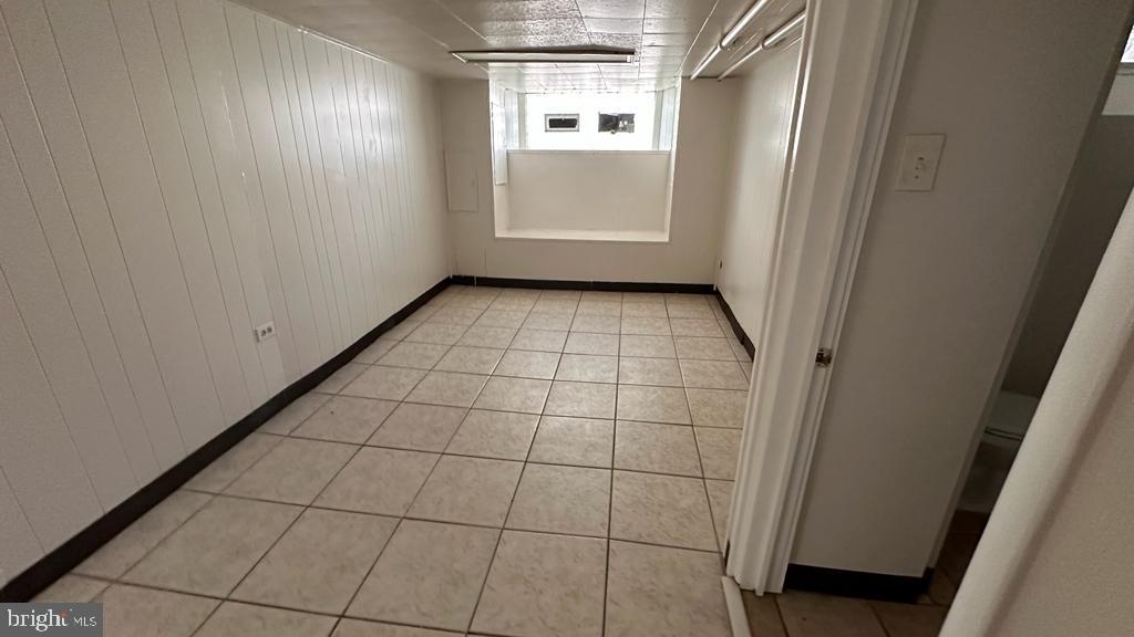 PHILADELPHIA (NORTHEAST) - Residential