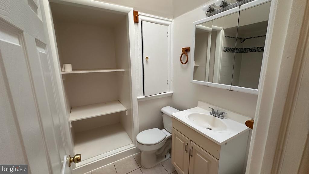 PHILADELPHIA (NORTHEAST) - Residential