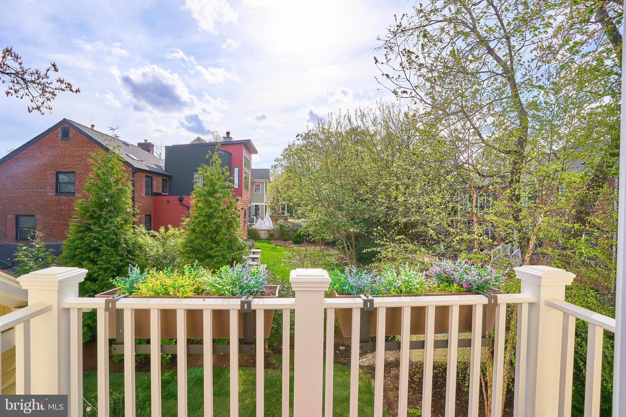 LYON PARK - Residential