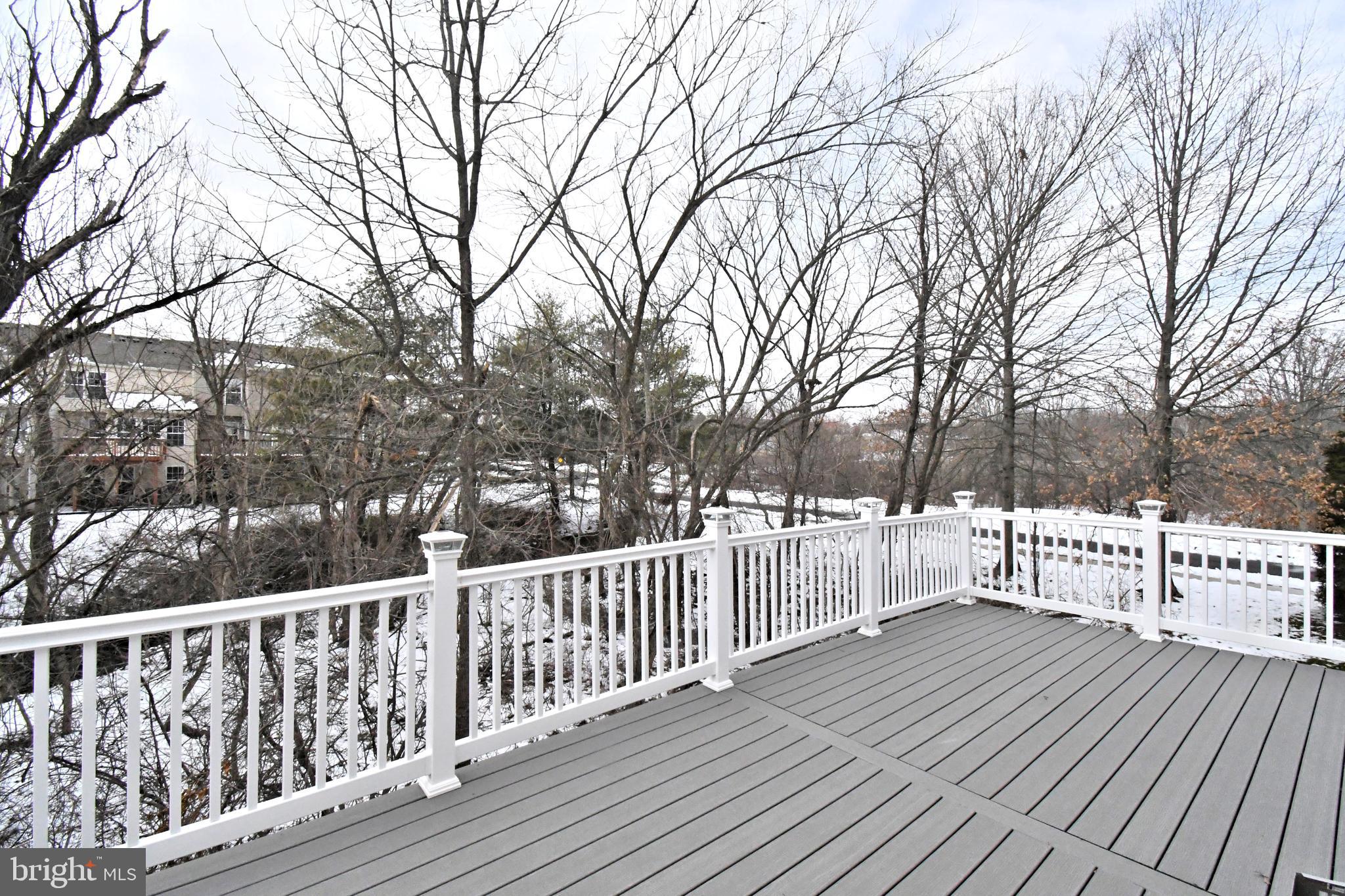 DEVON COURT - Residential