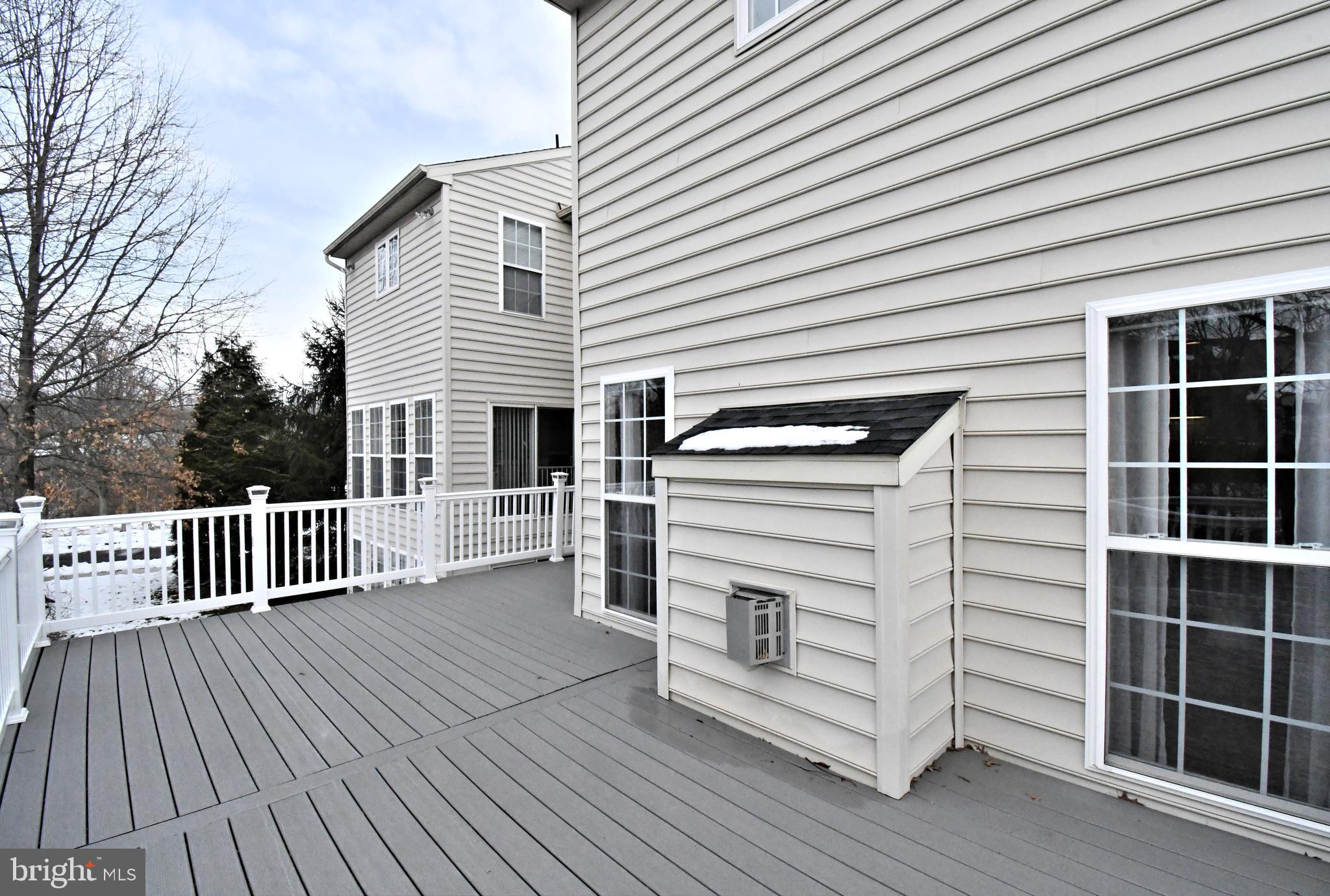 DEVON COURT - Residential