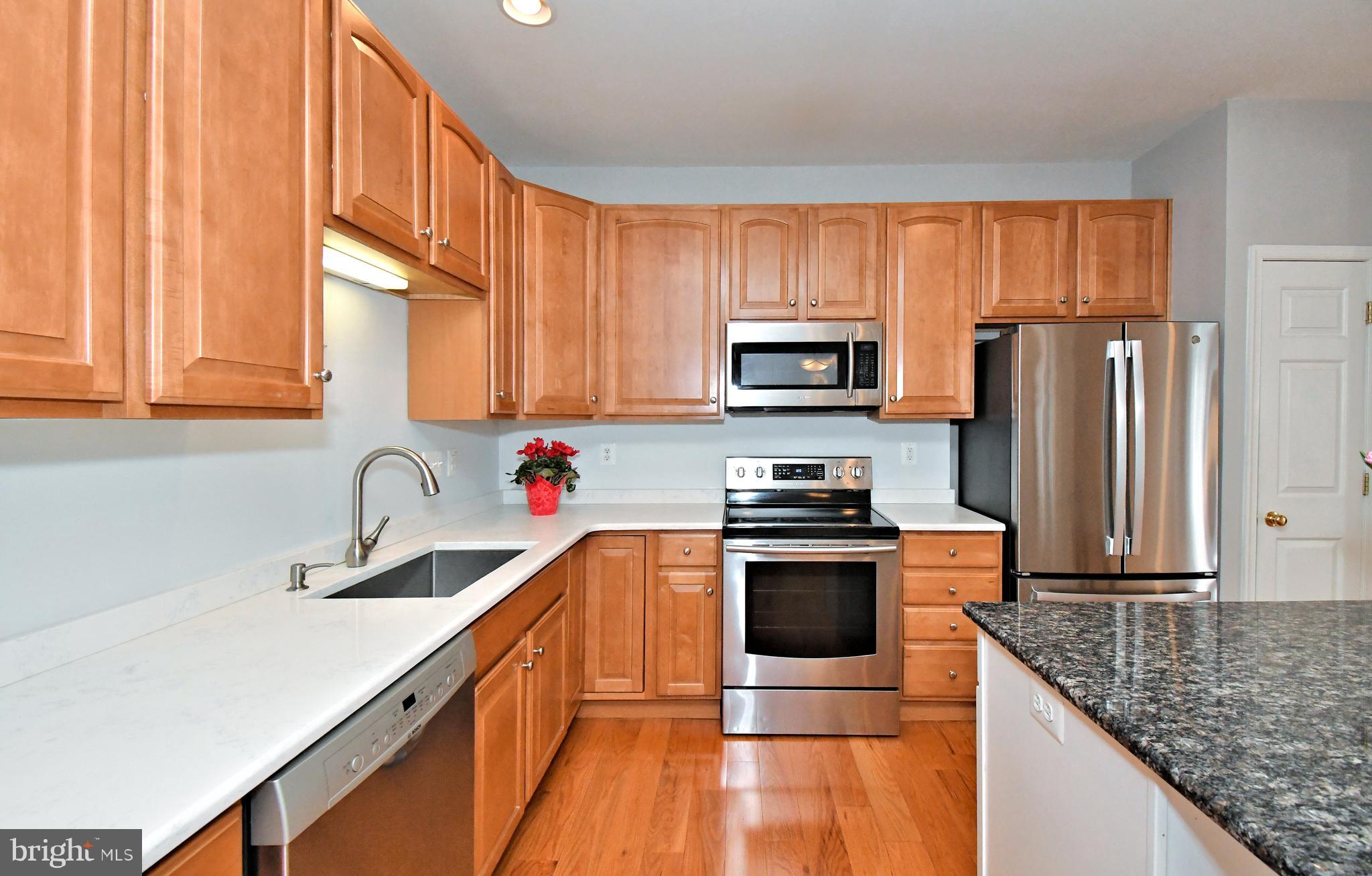 DEVON COURT - Residential