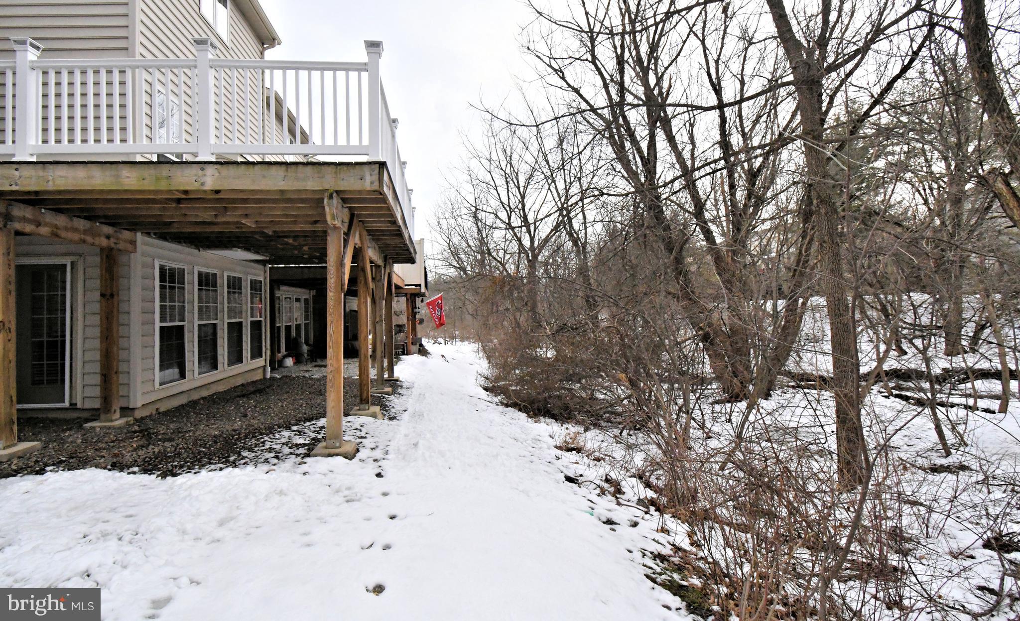 DEVON COURT - Residential