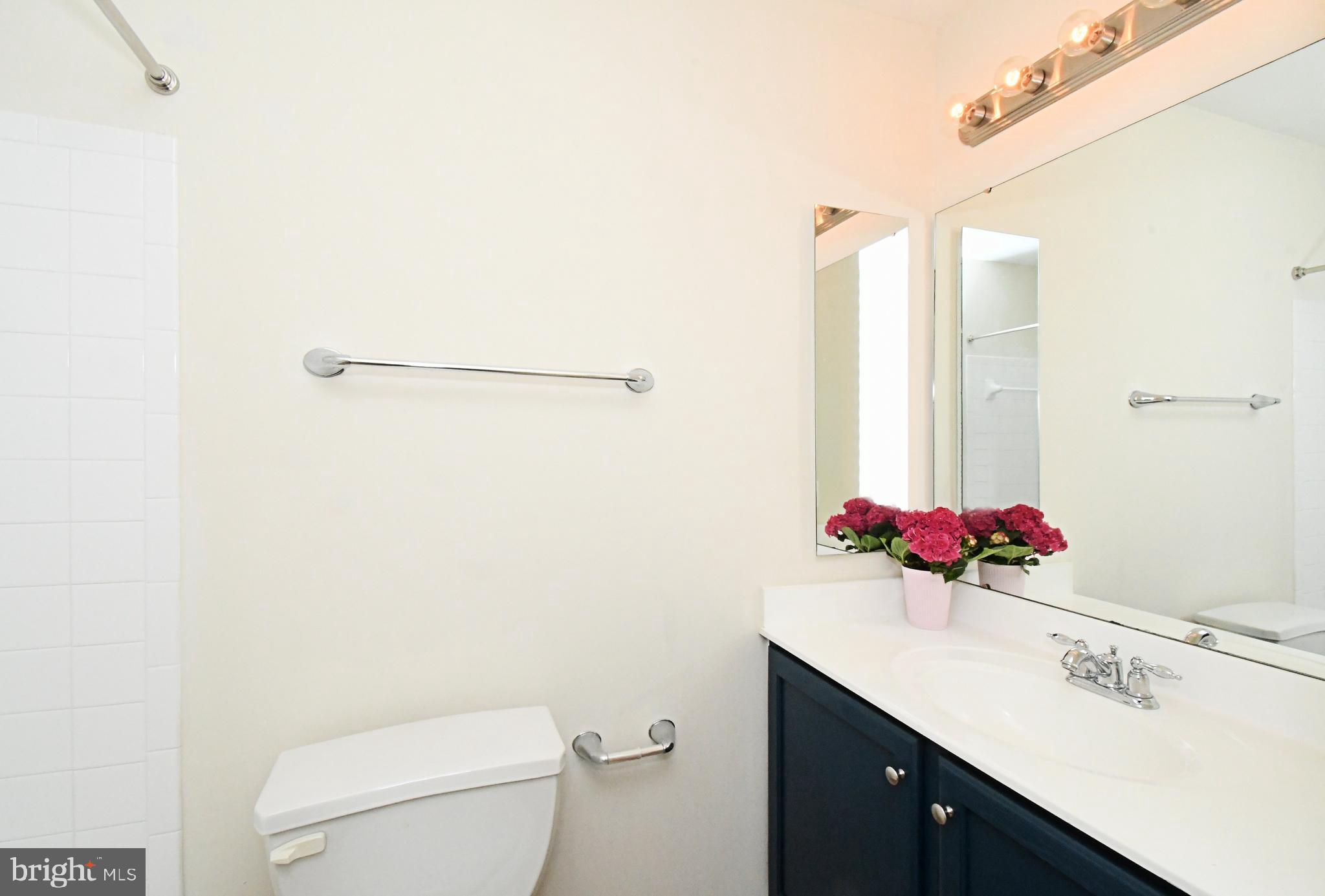 DEVON COURT - Residential