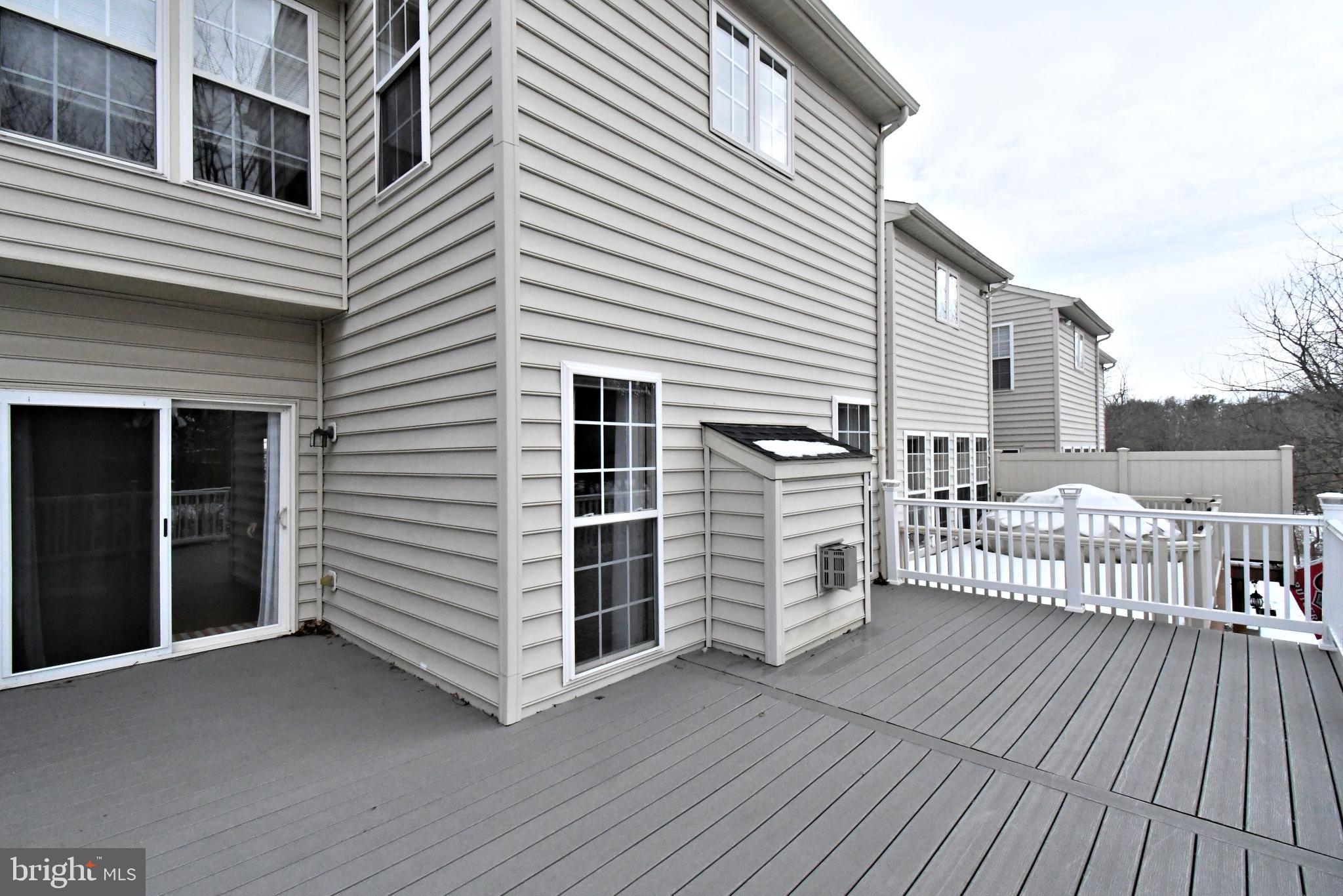 DEVON COURT - Residential