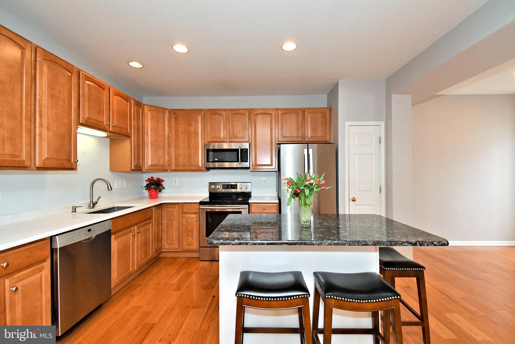 DEVON COURT - Residential