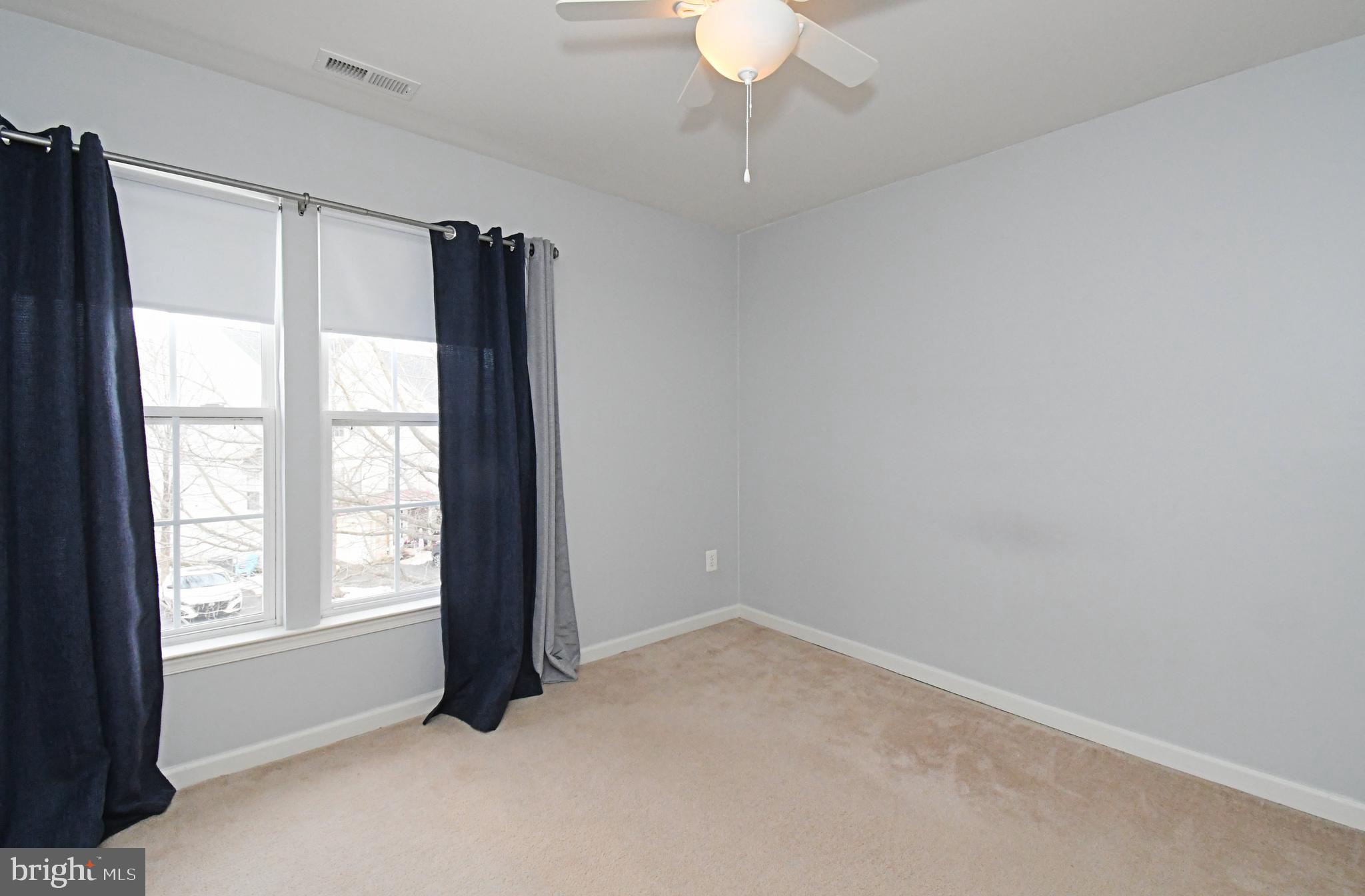 DEVON COURT - Residential