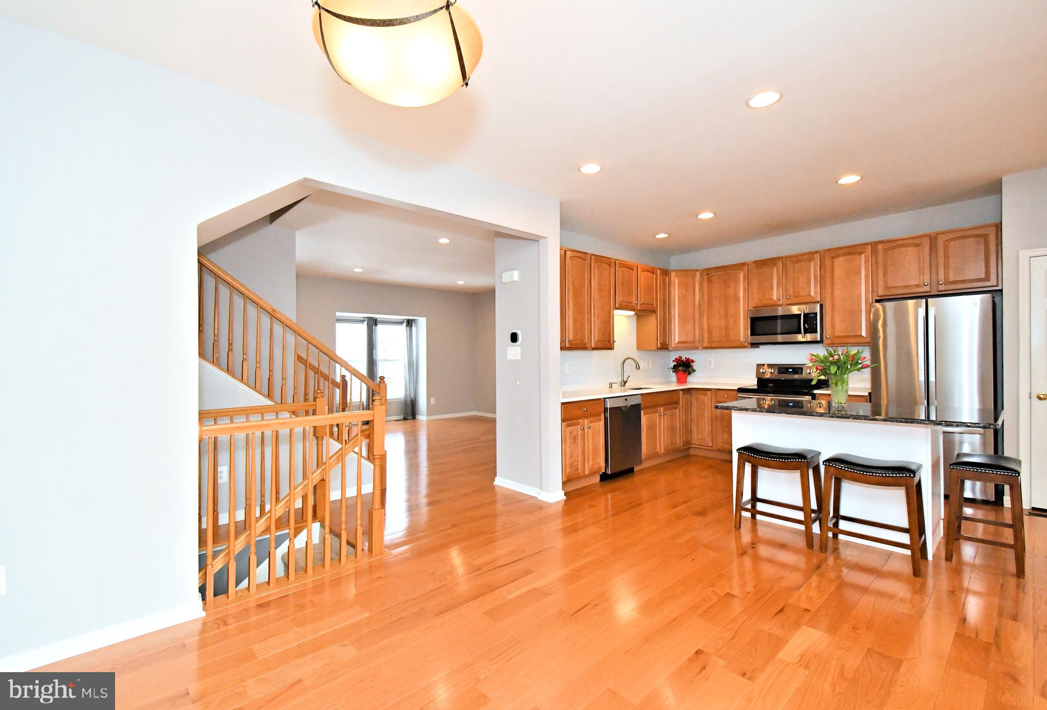 DEVON COURT - Residential