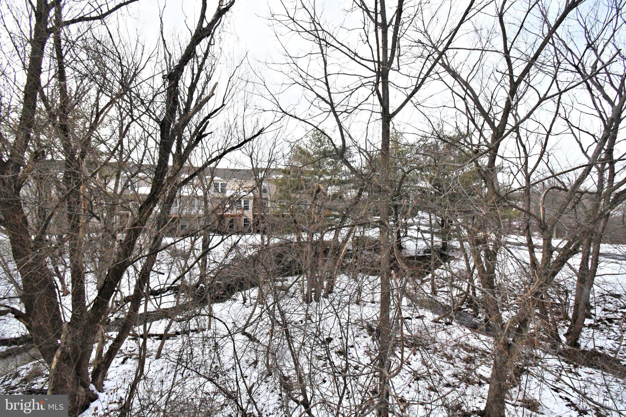 DEVON COURT - Residential