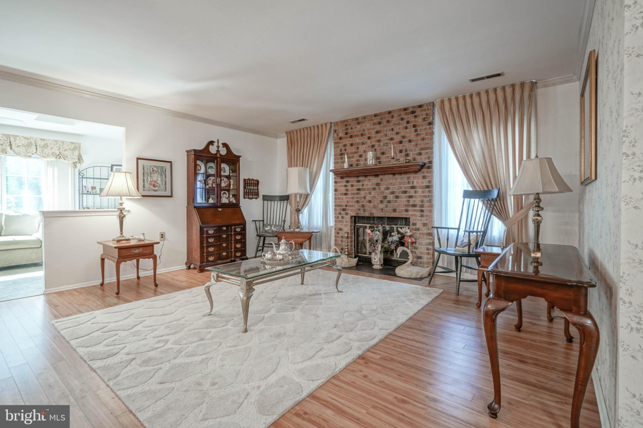 27 NILAND LANE