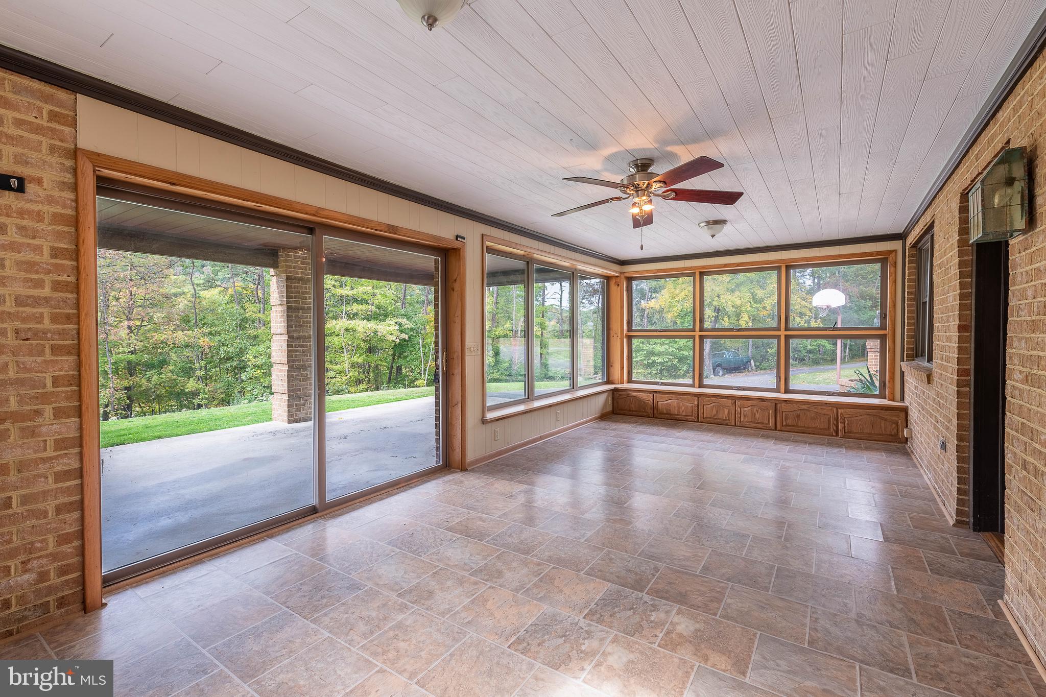 SHIRLEY FARMS - Residential