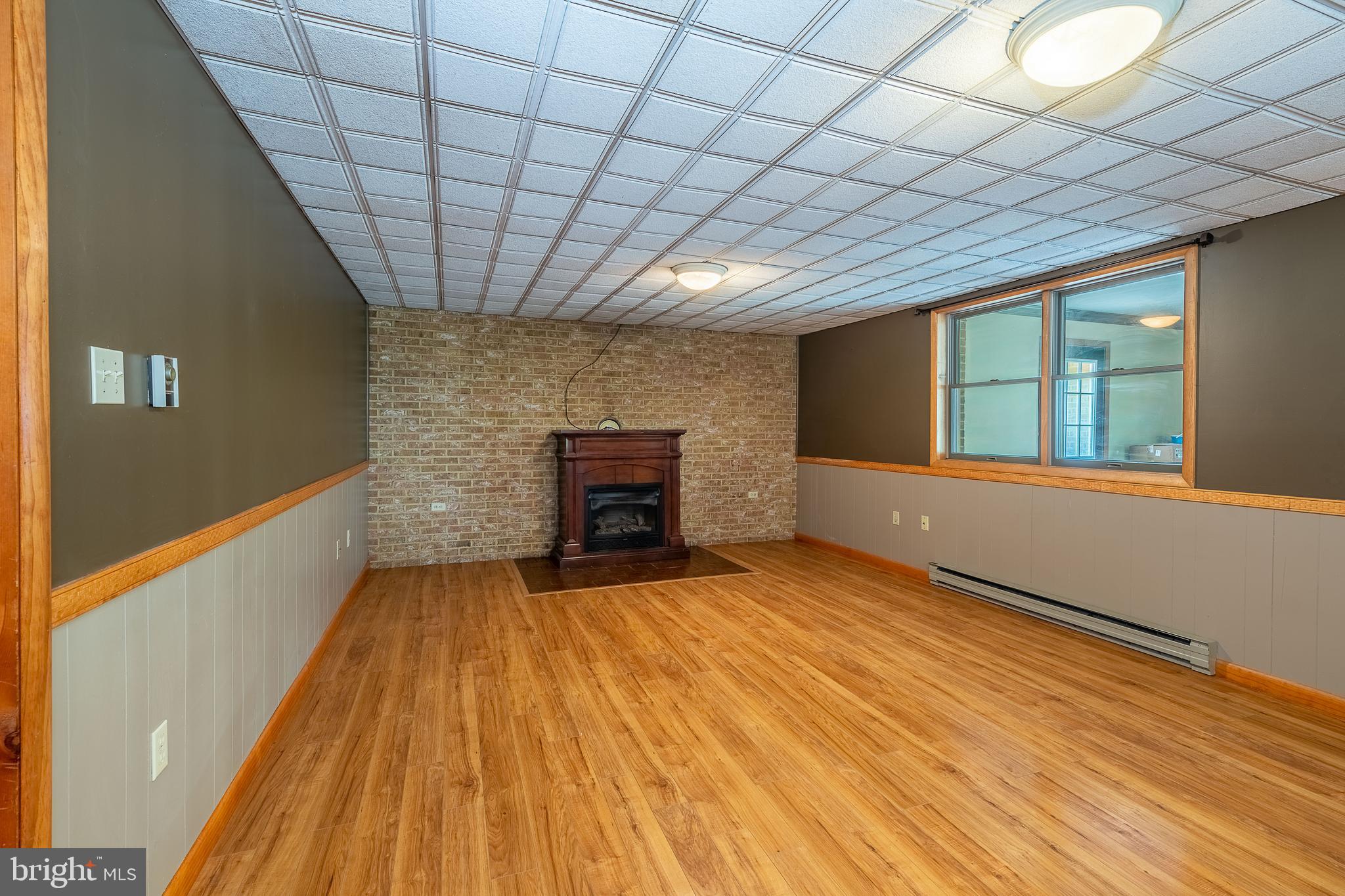 SHIRLEY FARMS - Residential