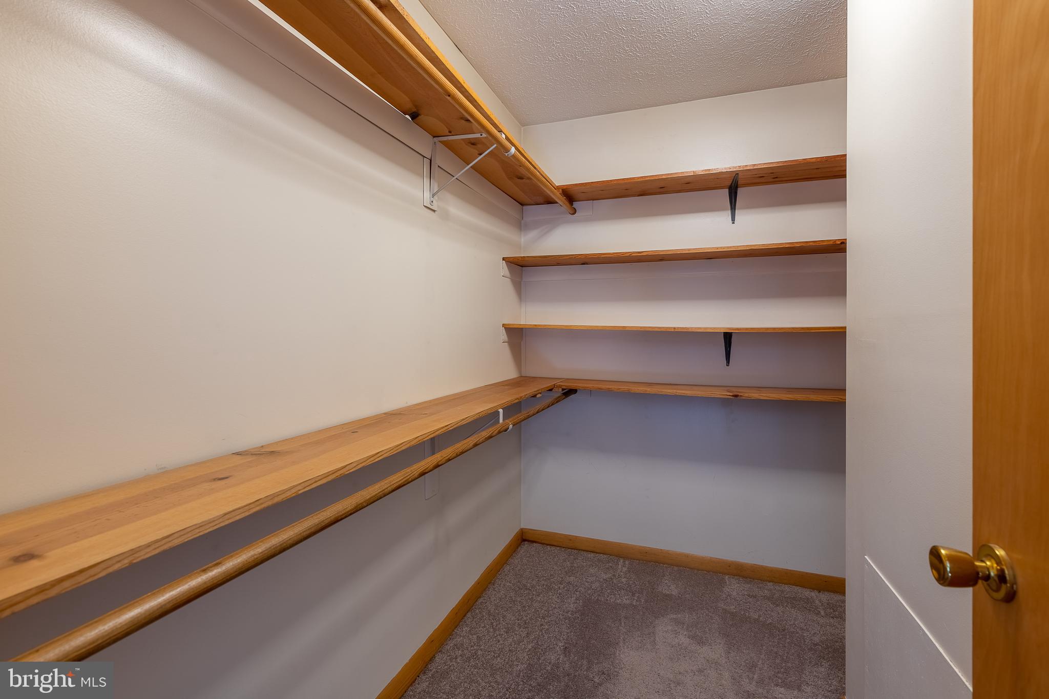 SHIRLEY FARMS - Residential