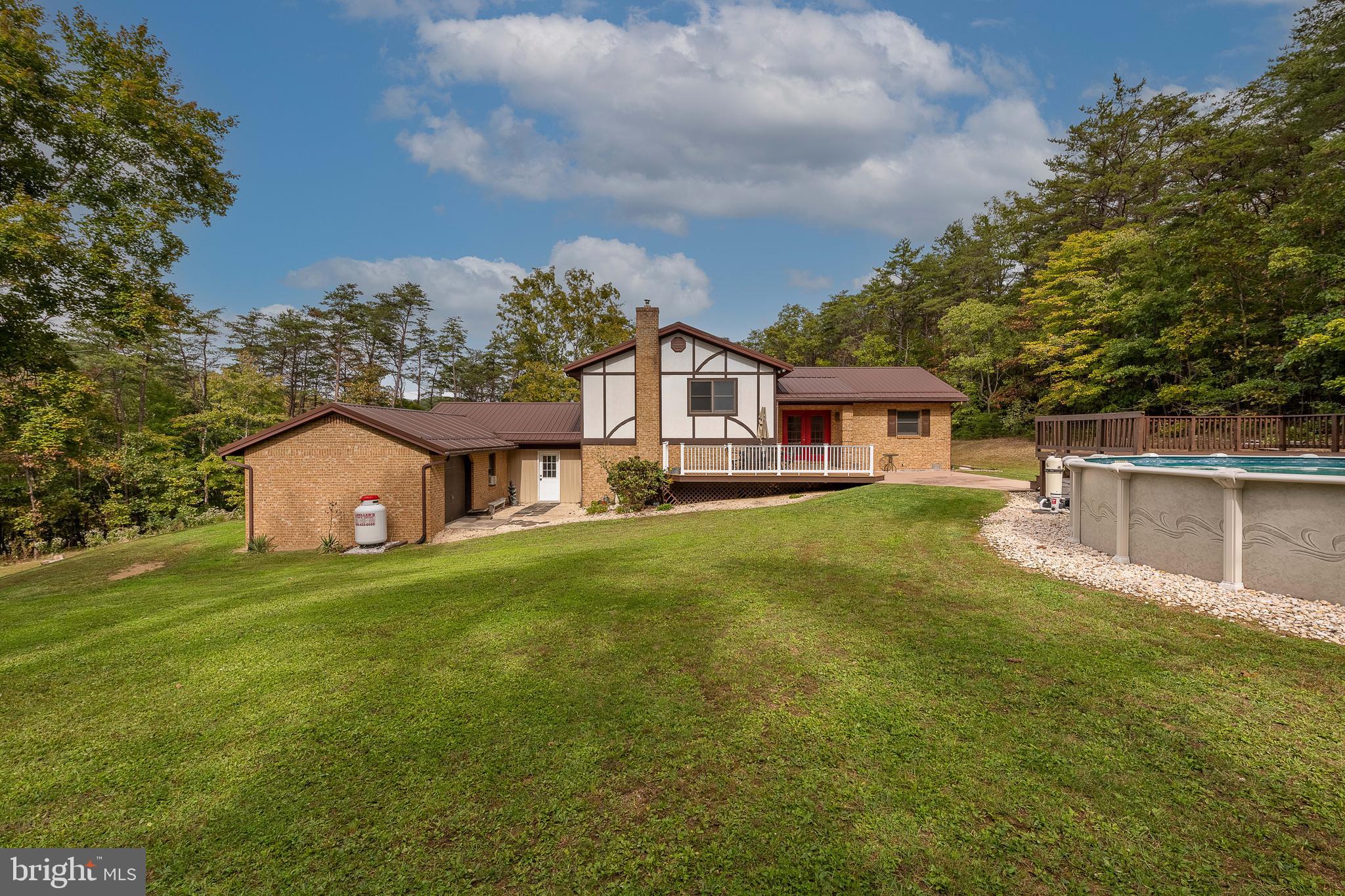 SHIRLEY FARMS - Residential