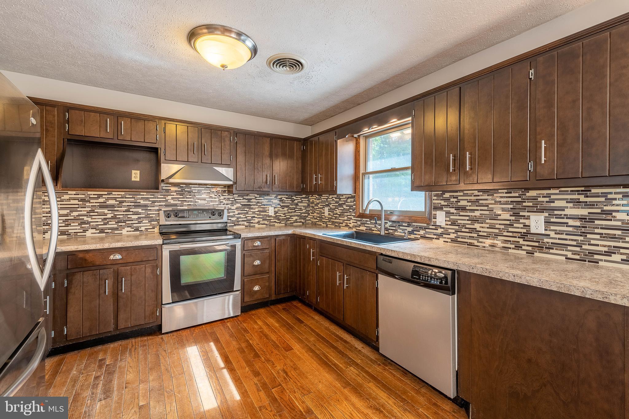 SHIRLEY FARMS - Residential