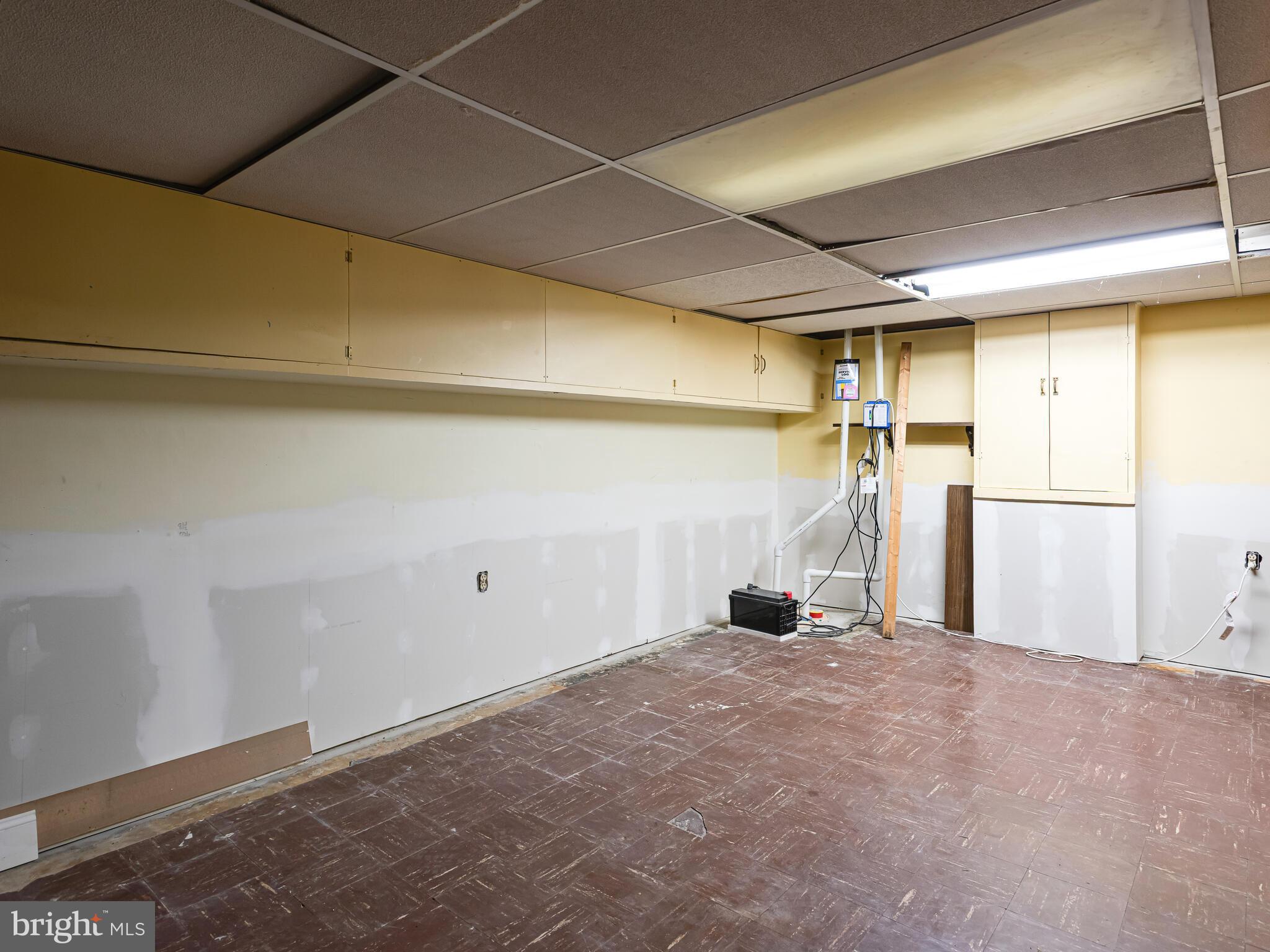 ANDORRA WOODS - Residential