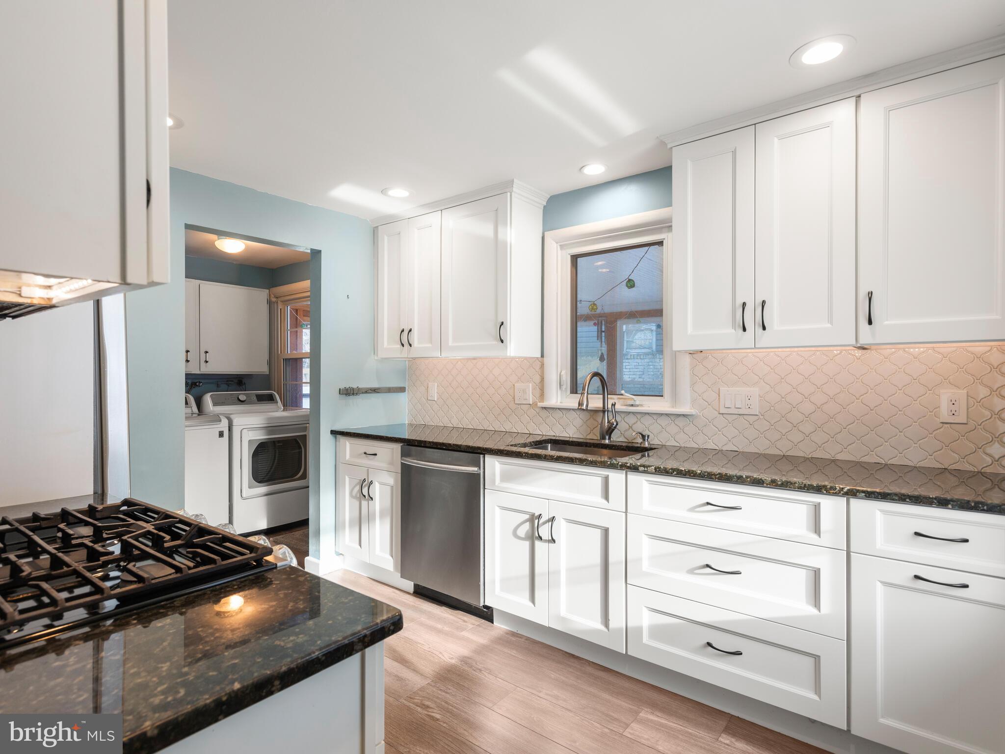 ANDORRA WOODS - Residential