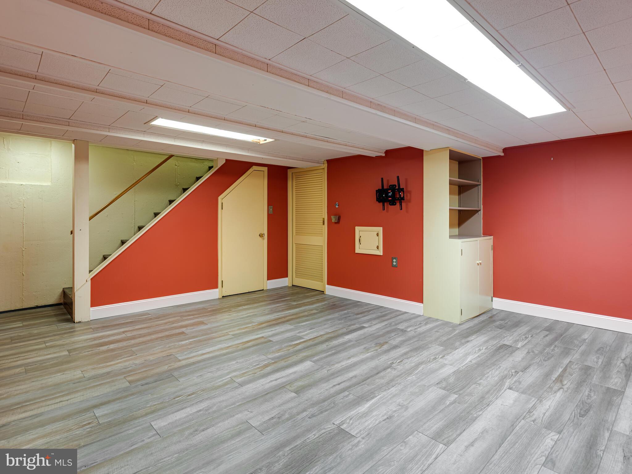 ANDORRA WOODS - Residential