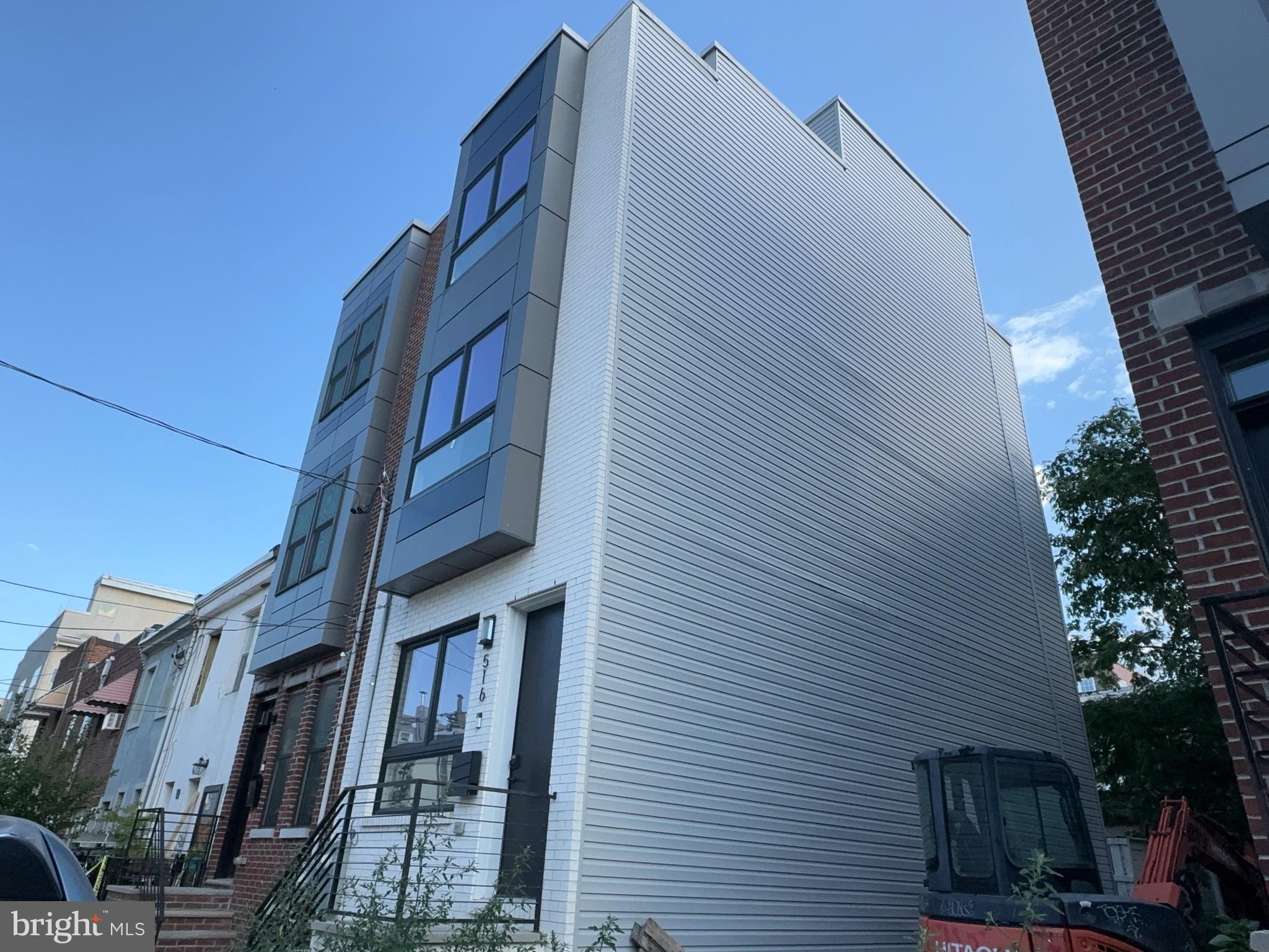 DICKINSON NARROWS - Residential