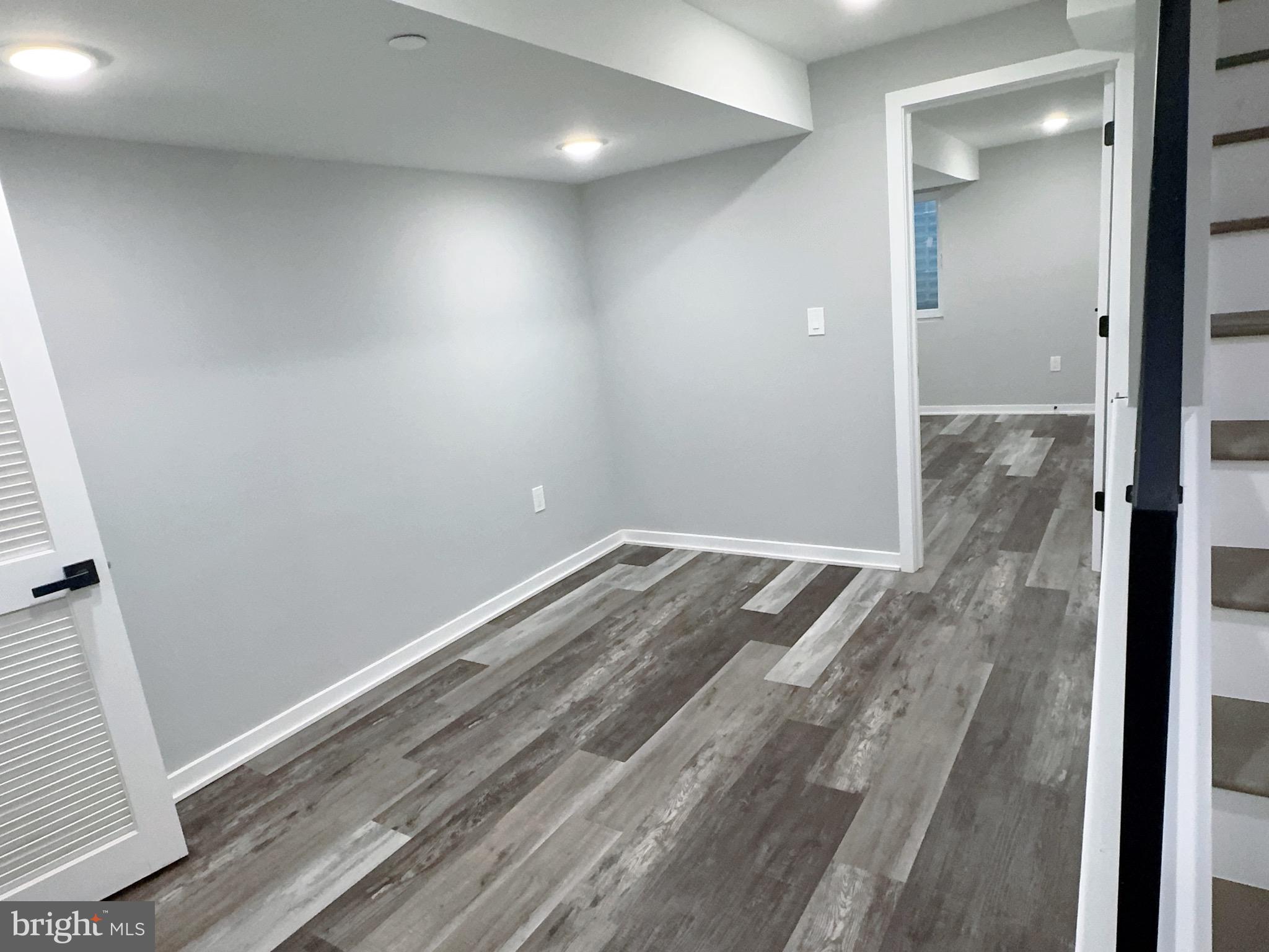 DICKINSON NARROWS - Residential